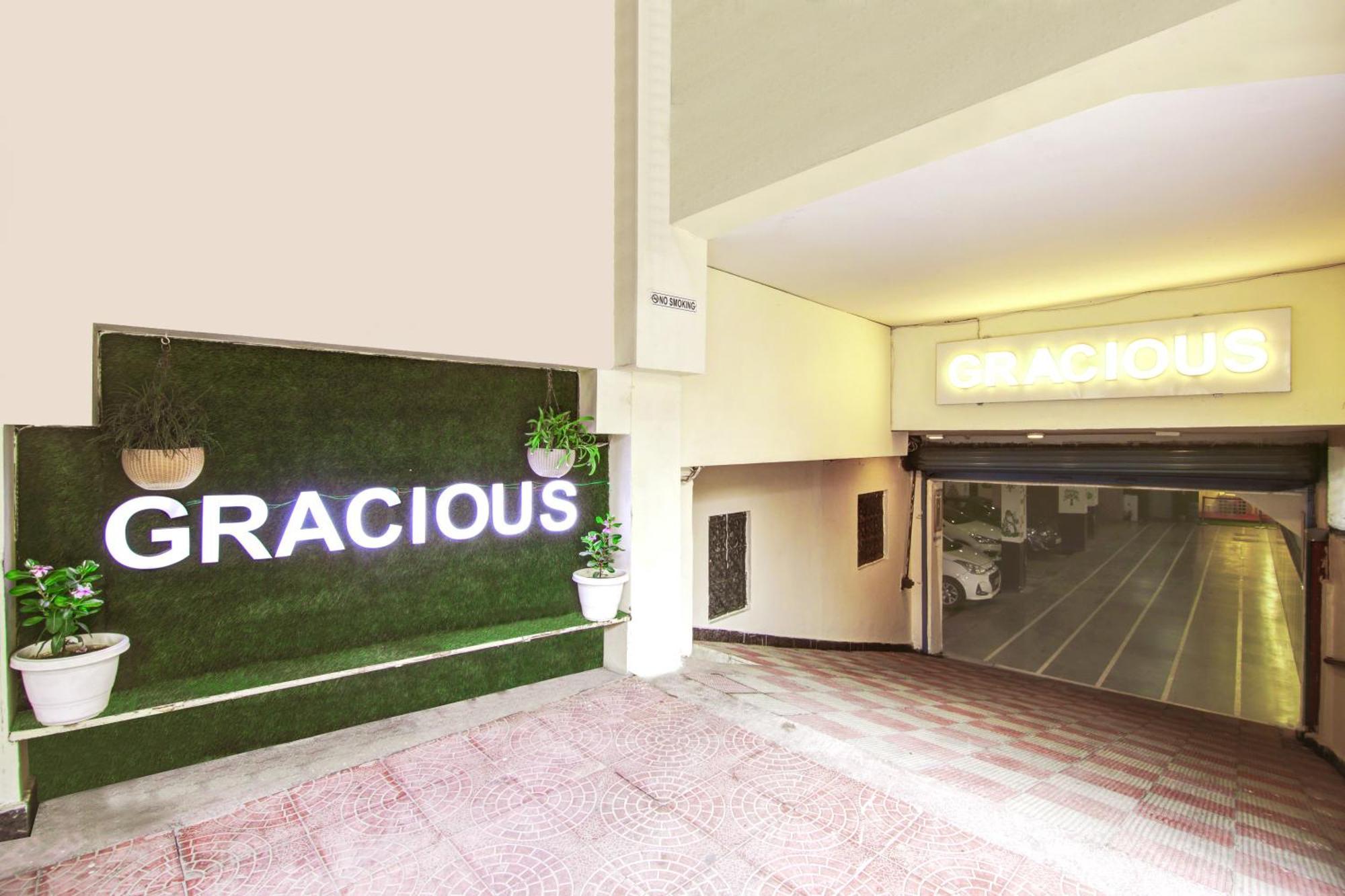 Gracious By Vishesh Hotels & Home Stay 뉴델리 외부 사진